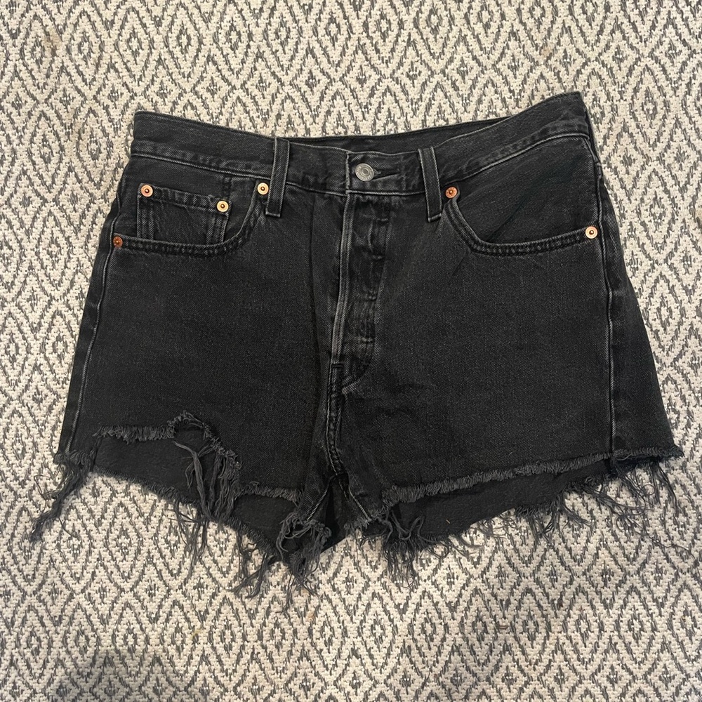 High rise Levi shorts
